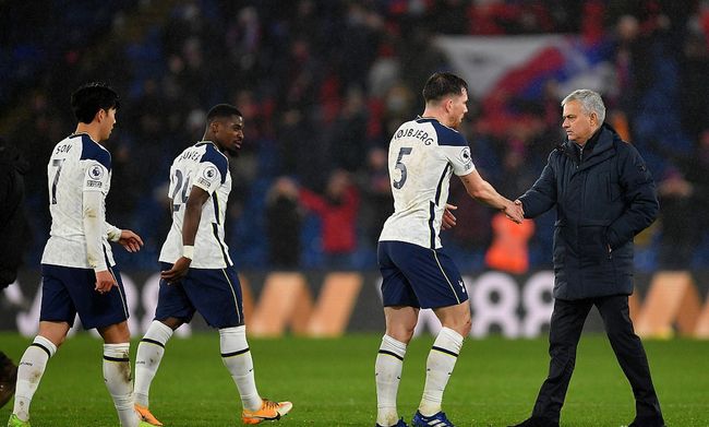 湖媒：东契奇重新登顶组织天赋指标排行榜